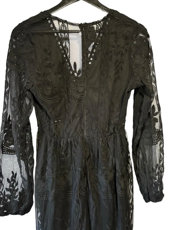 Lace Maxi Dress with Black Floral Embroidery. Size M. Black - Picture 4 of 11